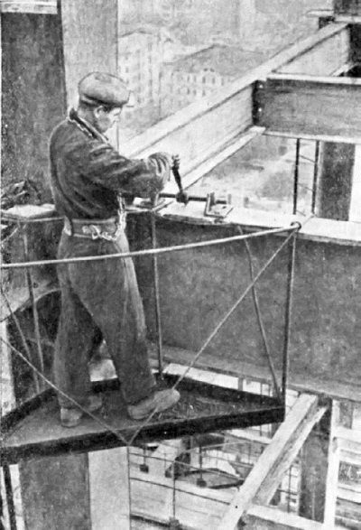 Иллюстрация к книге — Высотки сталинской Москвы. Наследие эпохи [i_084.jpg]