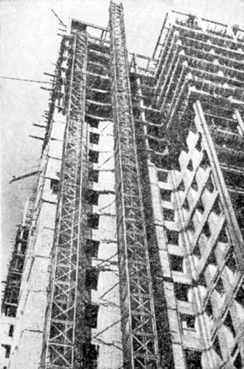 Иллюстрация к книге — Высотки сталинской Москвы. Наследие эпохи [i_105.jpg]