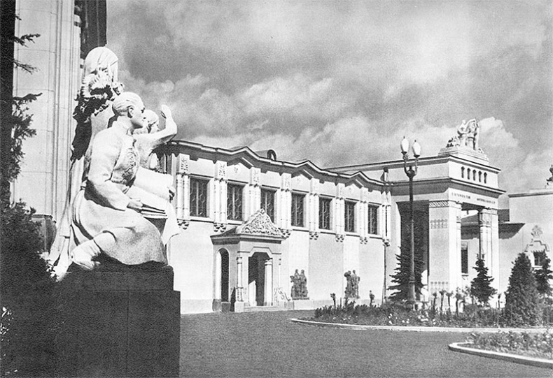 Иллюстрация к книге — Восьмое чудо света. ВСХВ-ВДНХ-ВВЦ [i_021.jpg]