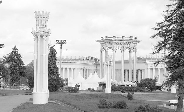 Иллюстрация к книге — Восьмое чудо света. ВСХВ-ВДНХ-ВВЦ [i_121.jpg]