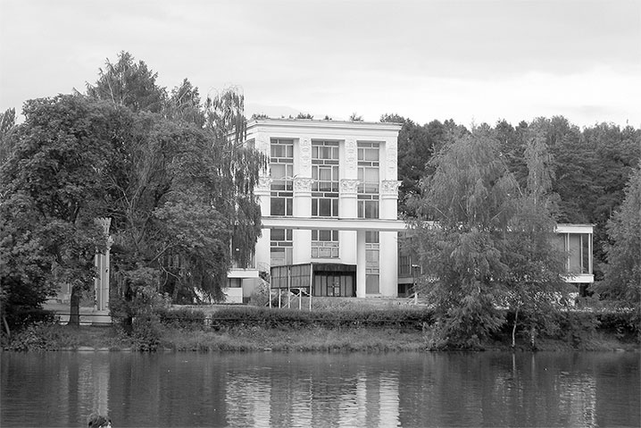 Иллюстрация к книге — Восьмое чудо света. ВСХВ-ВДНХ-ВВЦ [i_301.jpg]