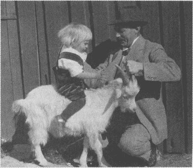 Иллюстрация к книге — Тур Хейердал. Биография. Книга 1. Человек и океан [i_013.jpg]