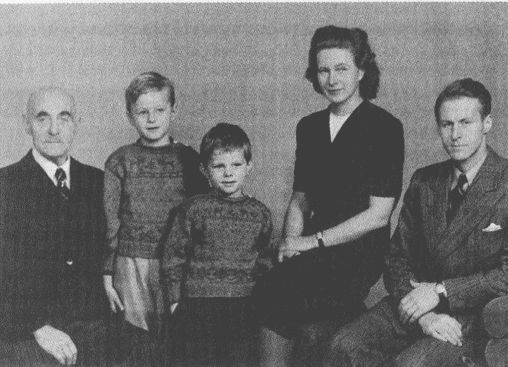 Иллюстрация к книге — Тур Хейердал. Биография. Книга 1. Человек и океан [i_076.jpg]