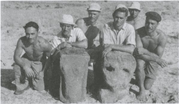 Иллюстрация к книге — Тур Хейердал. Биография. Книга 2. Человек и мир [i_044.jpg]