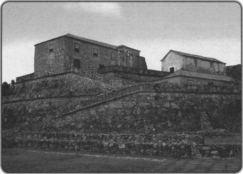 Иллюстрация к книге — Путешествие по всему миру на &quot;Буссоли&quot; и &quot;Астролябии&quot; [i_062.jpg]