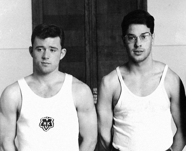 Иллюстрация к книге — Последний поезд в Москву [i_006.jpg]