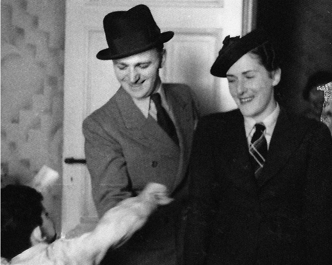 Иллюстрация к книге — Последний поезд в Москву [i_017.jpg]