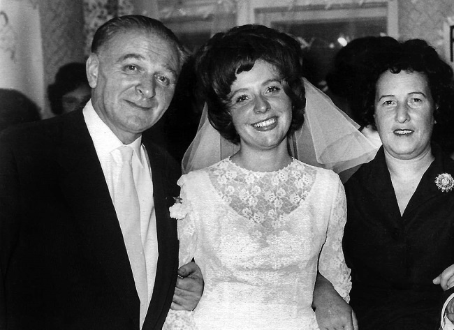 Иллюстрация к книге — Последний поезд в Москву [i_029.jpg]