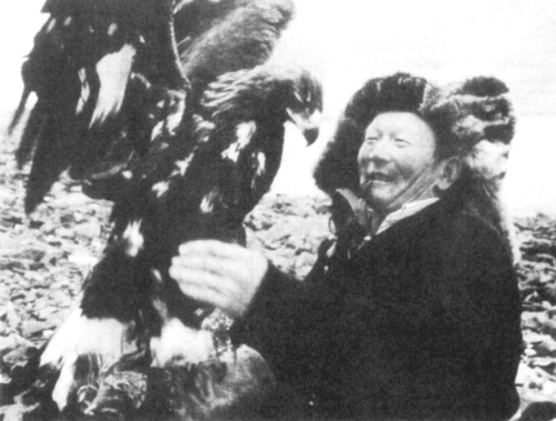 Иллюстрация к книге — Дорогами Чингисхана [i_018.jpg]