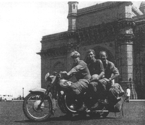 Иллюстрация к книге — По следам Марко Поло [i_015.jpg]