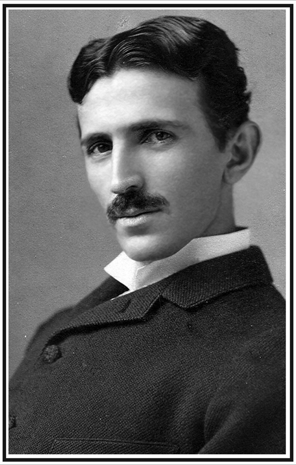 Иллюстрация к книге — Дневники. Я могу объяснить многое [i_001.jpg]