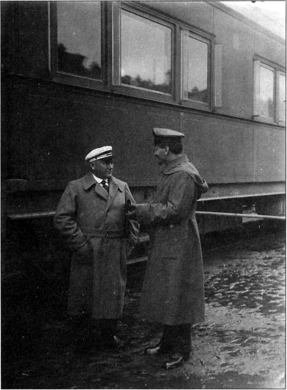 Иллюстрация к книге — Троцкий и заговор в Красной Ставке [i_009.jpg]