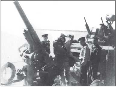 Иллюстрация к книге — Бронекатера Сталина. &quot;Речные танки&quot; Великой Отечественной [i_032.jpg]