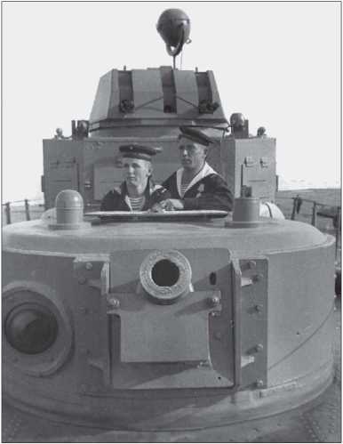 Иллюстрация к книге — Бронекатера Сталина. &quot;Речные танки&quot; Великой Отечественной [i_072.jpg]