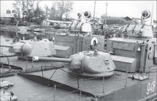 Иллюстрация к книге — Бронекатера Сталина. &quot;Речные танки&quot; Великой Отечественной [i_096.jpg]