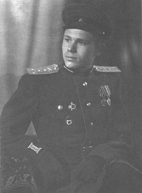 Иллюстрация к книге — Воспоминания командира батареи. Дивизионная артиллерия в годы Великой Отечественной войны. 1941-1945 [_01.jpg]