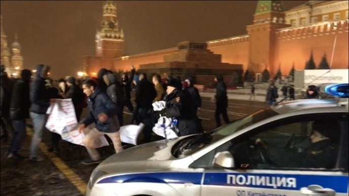 Иллюстрация к книге — Евротрэш. Соблазнение богатых для бедных [i_005.jpg]