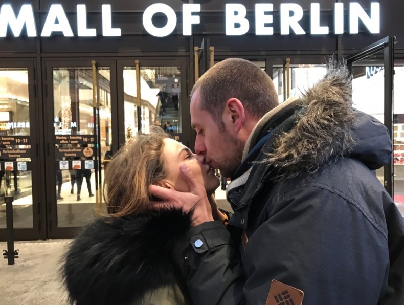 Иллюстрация к книге — Евротрэш. Соблазнение богатых для бедных [i_014.jpg]