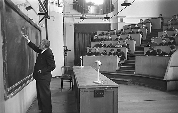 Иллюстрация к книге — Сможет ли Россия конкурировать? История инноваций в царской, советской и современной России [i_016.jpg]