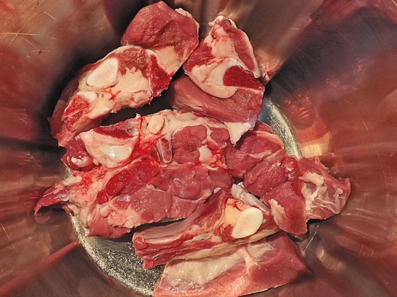 Иллюстрация к книге — (Не)Кулинарная книга. Писательская кухня на Бородинском поле [i_007.jpg]