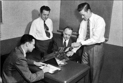 Иллюстрация к книге — Копии за секунды [i_043.jpg]