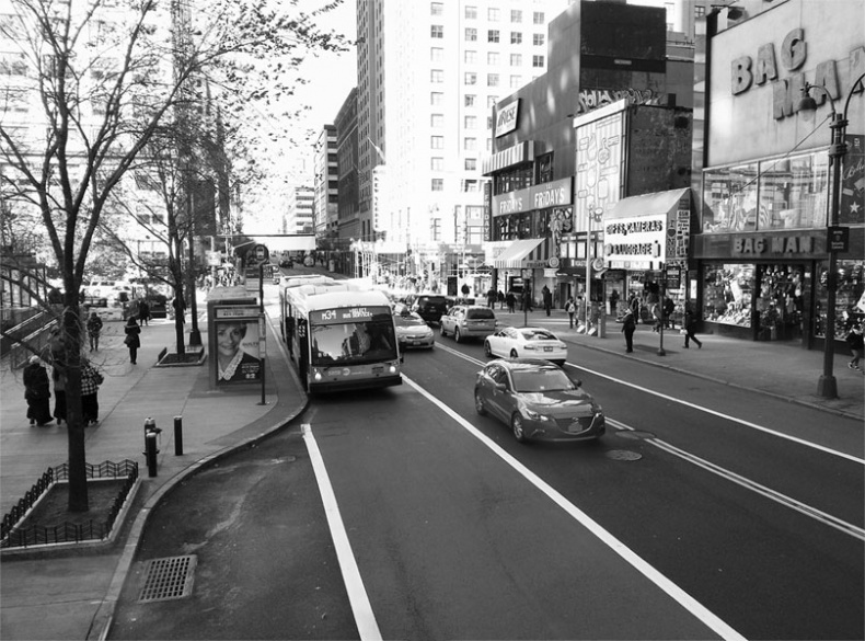 Иллюстрация к книге — Битва за города. Как изменить наши улицы. Революционные идеи в градостроении [i_076.jpg]