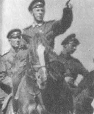 Иллюстрация к книге — Казаки. Между Гитлером и Сталиным [i_069.jpg]