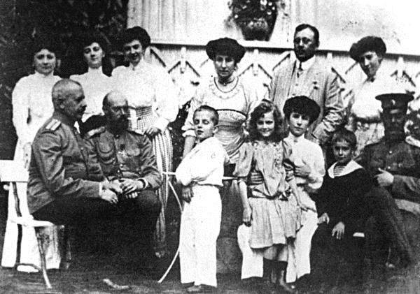 Иллюстрация к книге — Моей Матильде. Любовные письма и дневники Николая Второго [i_012.jpg]