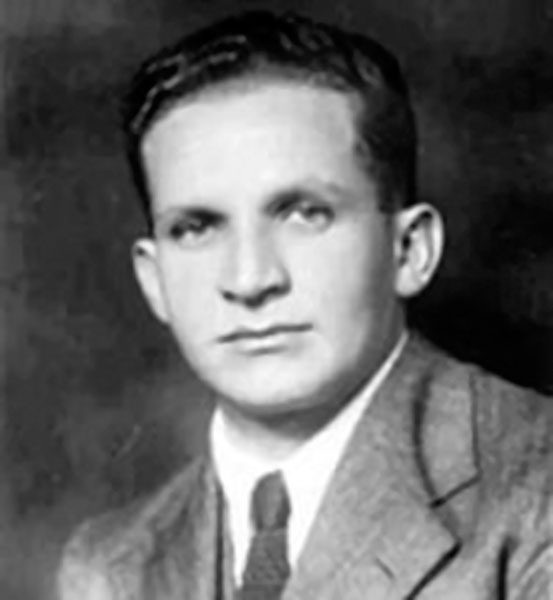 Иллюстрация к книге — Шпионаж и политика. Тайная хрестоматия [i_032.jpg]