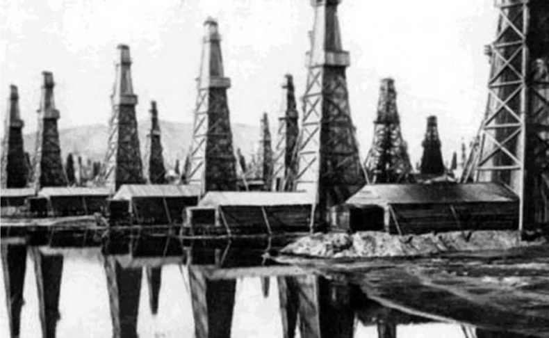 Иллюстрация к книге — Шпионаж и политика. Тайная хрестоматия [i_047.jpg]