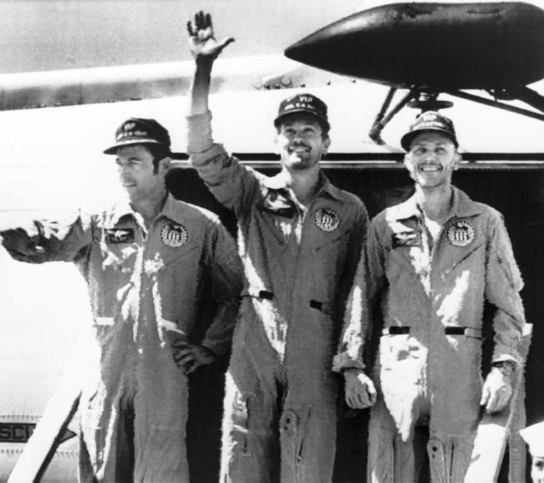 Иллюстрация к книге — Самые сенсационные материалы [_32.jpg]