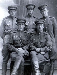 Иллюстрация к книге — От Сталинграда до Днепра [i_004.jpg]