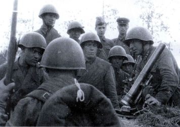 Иллюстрация к книге — От Сталинграда до Днепра [i_023.jpg]