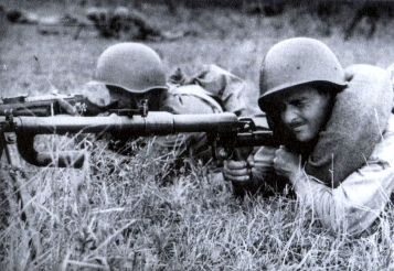 Иллюстрация к книге — От Сталинграда до Днепра [i_052.jpg]