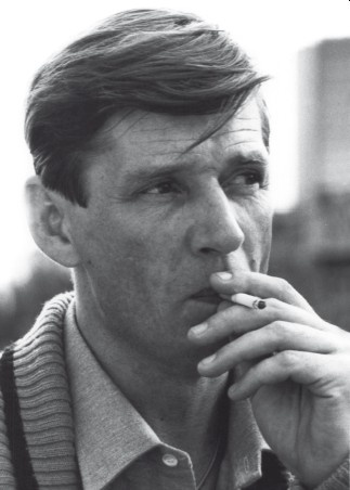 Иллюстрация к книге — Александр Абдулов. Хочу остаться легендой [i_031.jpg]