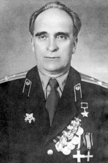 Иллюстрация к книге — Диверсанты. Легенда Лубянки - Павел Судоплатов [i_012.jpg]