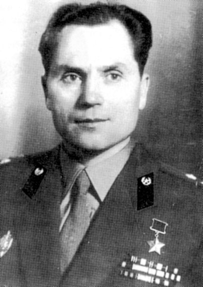 Иллюстрация к книге — Диверсанты. Легенда Лубянки - Павел Судоплатов [i_036.jpg]