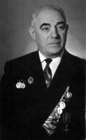 Иллюстрация к книге — Диверсанты. Легенда Лубянки - Павел Судоплатов [i_058.jpg]