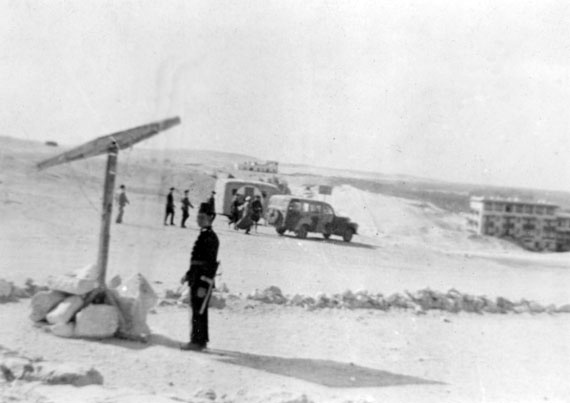 Иллюстрация к книге — Диверсанты. Легенда Лубянки - Павел Судоплатов [i_062.jpg]