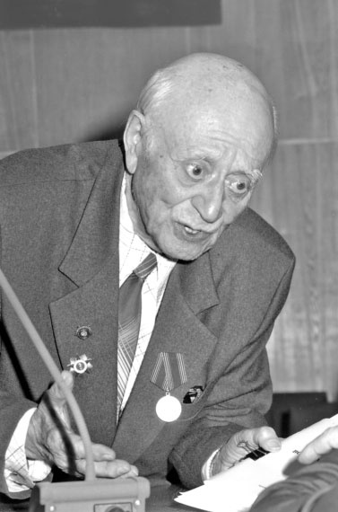 Иллюстрация к книге — Диверсанты. Легенда Лубянки - Павел Судоплатов [i_068.jpg]