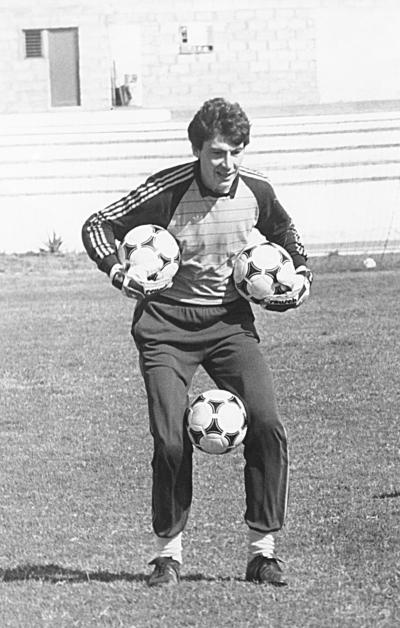 Иллюстрация к книге — Больше, чем футбол. Правдивая история: взгляд изнутри на спорт №1 [_30.jpg]