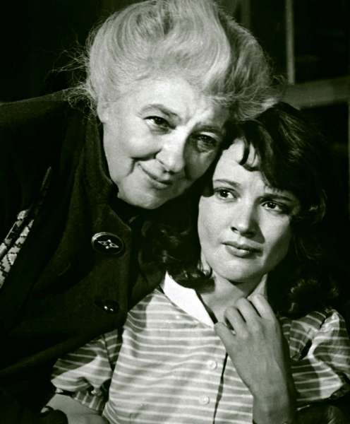 Иллюстрация к книге — Раневская в домашних тапочках. Самый близкий человек вспоминает [i_007.jpg]