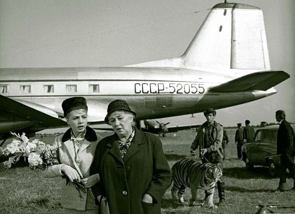 Иллюстрация к книге — Раневская в домашних тапочках. Самый близкий человек вспоминает [i_011.jpg]