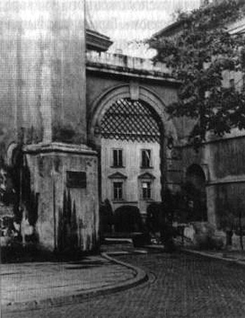 Иллюстрация к книге — Ромен Гари, хамелеон [i_009.jpg]