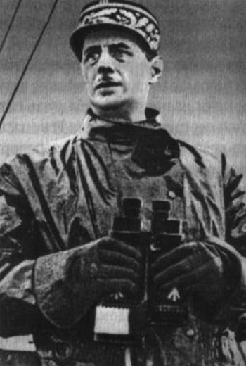 Иллюстрация к книге — Ромен Гари, хамелеон [i_040.jpg]