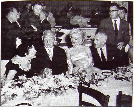 Иллюстрация к книге — Мэрилин Монро. Жизнь и смерть секс-символа Америки [i_005.jpg]