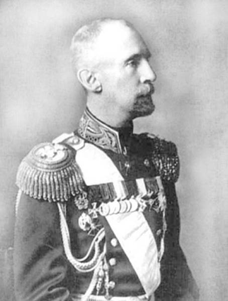 Иллюстрация к книге — Петербург - 1914 - Петроград. Хронологическая мозаика столичной жизни [i_012.jpg]