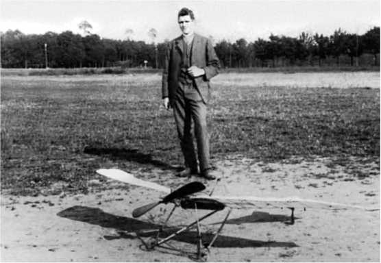 Иллюстрация к книге — Все авиа-шедевры Мессершмитта. Взлет и падение Люфтваффе [i_004.jpg]