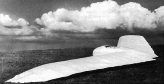 Иллюстрация к книге — Все авиа-шедевры Мессершмитта. Взлет и падение Люфтваффе [i_024.jpg]