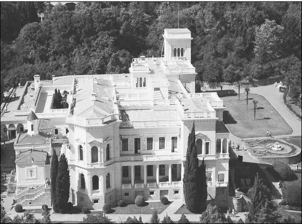 Иллюстрация к книге — Госдачи Крыма. История создания правительственных резиденций и домов отдыха в Крыму. Правда и вымысел [i_010.jpg]